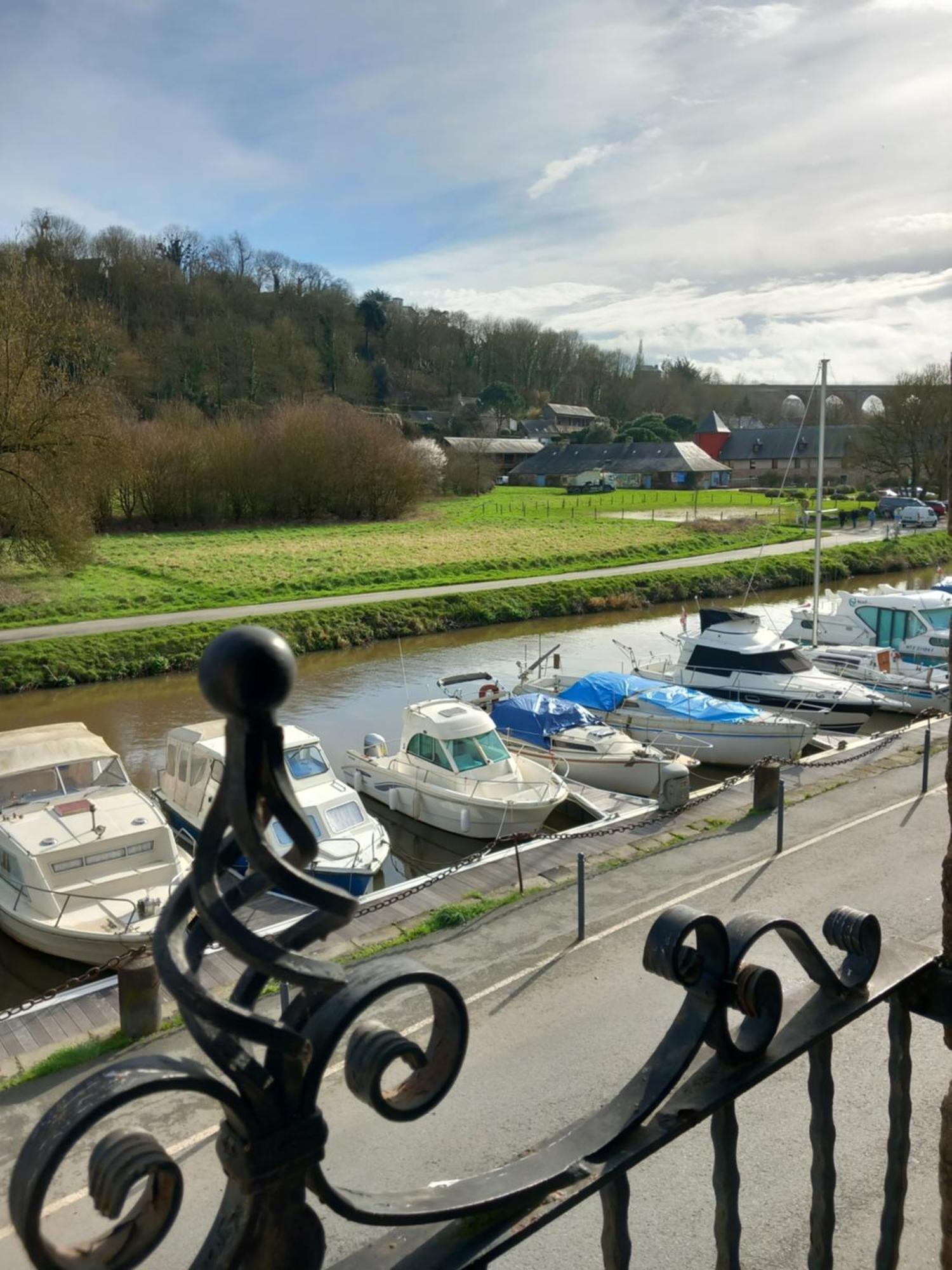 Apartament Balade Sur Le Port Dinan Zewnętrze zdjęcie
